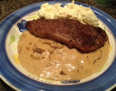 Low-Carb Keto Steak with Blue Cheese Onion Cream Sauce